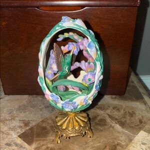 Franklin Mint In The Garden Hummingbird Faberge Egg- Vintage 1990’s